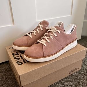 Clarks Soft Pink Suede Women's Sneakers